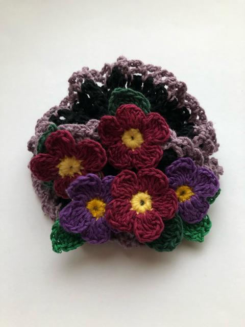 ハンドメイド ボリューム シュシュ シックなお花いっぱい♪ < 女性ファッション  ハンドメイド ボリューム シュシュ シックなお花いっぱい♪ < 女性ファッションの