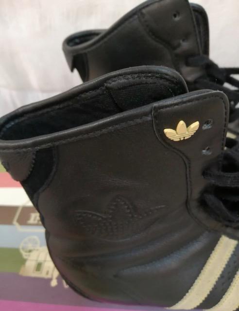 iɔi{vU[AfB_Xu[cXj[J[ubNSO{SnǂlCifGm炸  t@bV 