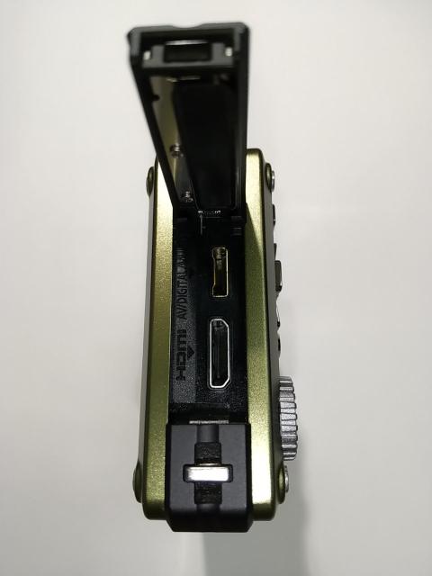 LUMIX DMC-FT1 ���i �[�d��Ȃ� �� �Ɠd/AV�� 