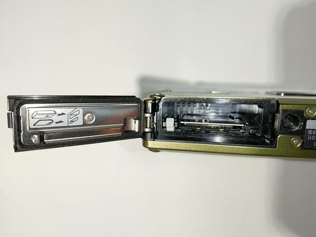 LUMIX DMC-FT1 ���i �[�d��Ȃ� �� �Ɠd/AV�� 