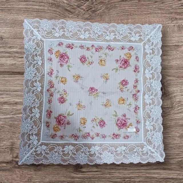 花柄レース 大判ハンカチ ピンク ローズ マルチカラー < 女性ファッション 花柄レース 大判ハンカチ ピンク ローズ マルチカラー < 女性ファッションの