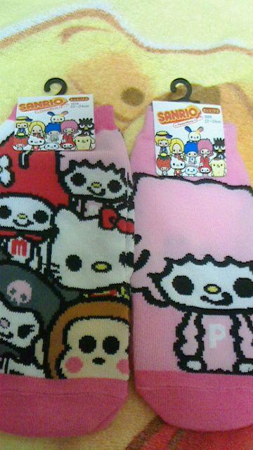 サンリオ仲間たち靴下ホワイト×ピンク系約22〜24p < インテリア/ライフ  サンリオ仲間たち靴下ホワイト×ピンク系約22〜24p  < インテリア/ライフの