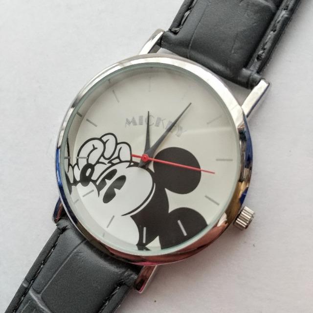 腕時計 Mickey Mouse グレーバンド 外径39o ミッキーマウス < アニメ/コミック/キャラクター  腕時計 Mickey Mouse グレーバンド 外径39o ミッキーマウス  < アニメ/コミック/キャラクターの