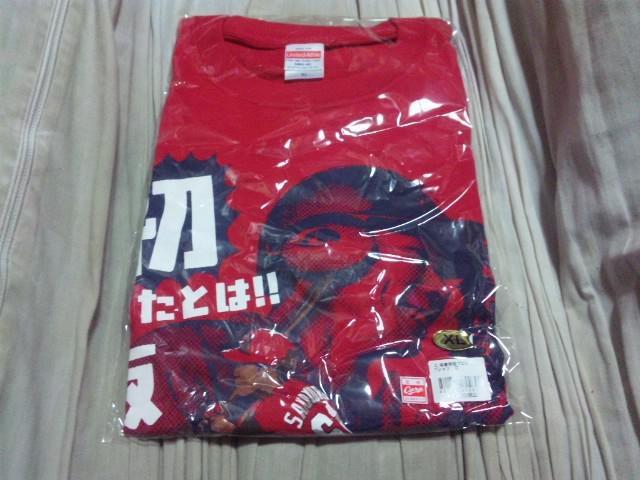 【新品】(広島カープ)坂倉将吾プロ初ホームランTシャツ < レジャー/スポーツ 【新品】(広島カープ)坂倉将吾プロ初ホームランTシャツ < レジャー/スポーツの