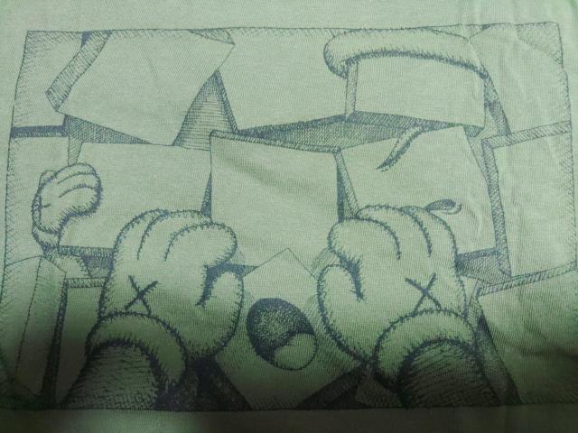 UNIQLOKAWS初期カウズサイズMTシャツ < ブランド UNIQLOKAWS初期カウズサイズMTシャツ < ブランドの