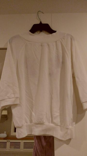 白半袖カットソーフラミンゴ刺繍ハイビスカスМサイズ < 女性ファッション  白半袖カットソーフラミンゴ刺繍ハイビスカスМサイズ < 女性ファッションの