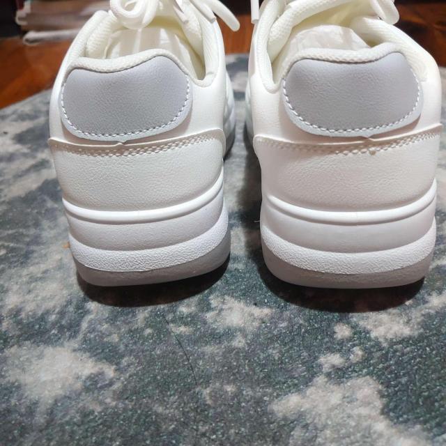Vi 22.5cm fB[X Xj[J[ zCg V[Y C [Jbg  t@bV 