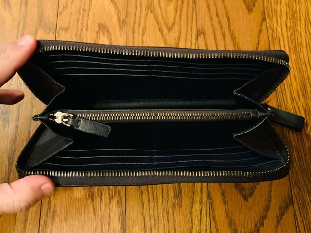 valentino garavani 財布 ウォレット ラウンドファスナー ロックスタッズ レザー 本革 イタリア製 < ブランド  valentino garavani 財布 ウォレット ラウンドファスナー ロックスタッズ レザー 本革 イタリア製 < ブランドの