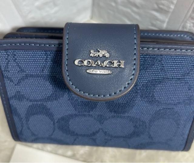 コーチ2つ折り財布 < ブランド  コーチ2つ折り財布  < ブランドの