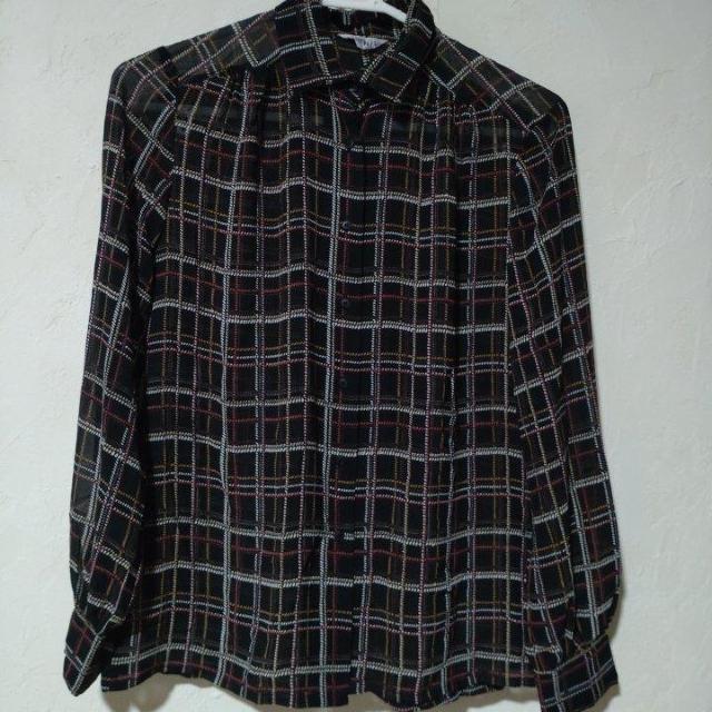 ブラックチェック柄ブラウス < 女性ファッション ブラックチェック柄ブラウス < 女性ファッションの