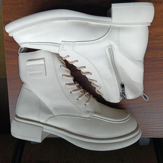 新品 23cm レディース ブーツ ホワイト 厚底 シューズ ショートブーツ < 女性ファッション 新品 23cm レディース ブーツ ホワイト 厚底 シューズ ショートブーツ < 女性ファッションの