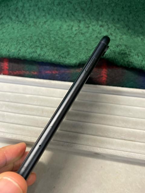 iPhone XR 64GB ブラック SIMフリー バッテリー80% 動作良好 Apple iPhone ブラック SIMフリー < 家電/AV iPhone XR 64GB ブラック SIMフリー バッテリー80% 動作良好 Apple iPhone ブラック SIMフリー < 家電/AVの