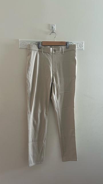 ユニクロ ウルトラストレッチレギンスパンツ ベージュ L < ブランド ユニクロ ウルトラストレッチレギンスパンツ ベージュ L < ブランドの