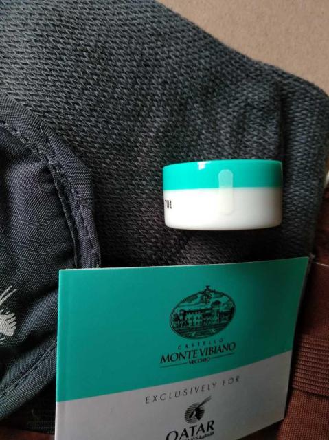 カタール航空ビジネスクラスアメニティCastello Monte Vibiano Qatar Airways Nappa Dori < レジャー/スポーツ  カタール航空ビジネスクラスアメニティCastello Monte Vibiano Qatar Airways Nappa Dori < レジャー/スポーツの