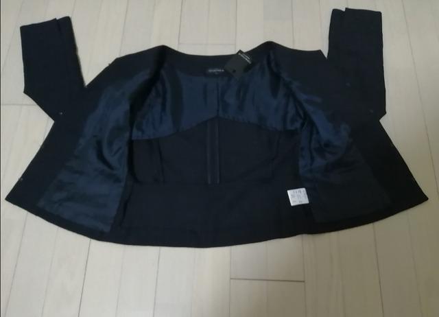 送料180円★特価★新品未使用タグ付きジャケットノーカラー小顔効果紺入学卒業入園式卒園式通勤オフィス会社フォーマルデート大活躍 < 女性ファッション  送料180円★特価★新品未使用タグ付きジャケットノーカラー小顔効果紺入学卒業入園式卒園式通勤オフィス会社フォーマルデート大活躍 < 女性ファッションの