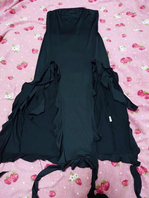 大胆セクシーなベアトップ ドレスワンピース 美品 < 女性ファッション  大胆セクシーなベアトップ ドレスワンピース 美品  < 女性ファッションの