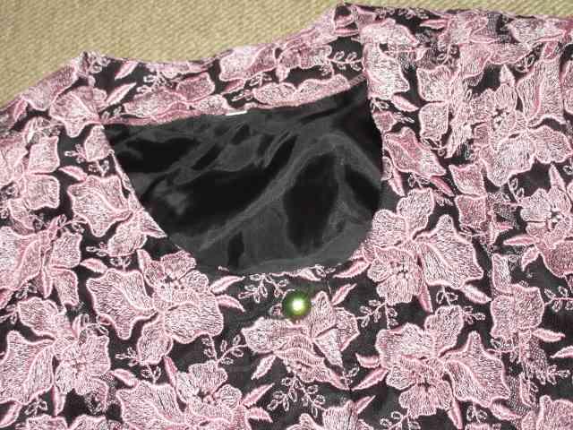 総フラワー刺繍模様*長袖ジャケット(ピンク×ブラック) < 女性ファッション  総フラワー刺繍模様*長袖ジャケット(ピンク×ブラック) < 女性ファッションの