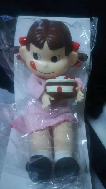非売品♪不二家グッズ8点〜ペコちゃん⇒大きい人形&銀のトロフィーイ&お皿2枚&ペコちゃんポコちゃんストラップ&マスコット人形赤と青 < ホビー  非売品♪不二家グッズ8点〜ペコちゃん⇒大きい人形&銀のトロフィーイ&お皿2枚&ペコちゃんポコちゃんストラップ&マスコット人形赤と青  < ホビーの