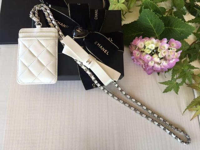 �����K�i��CHANEL�� �`�F�[���J�[�h�P�[�X ���U�[ ���I�[�����z���C�g ���������� �� �u�����h�� 