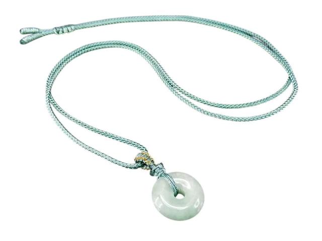 色合い良好薄緑色ひすい本翡翠ジェダイト小型平安扣かわいい紐ネックレス < 女性アクセサリー/時計  色合い良好薄緑色ひすい本翡翠ジェダイト小型平安扣かわいい紐ネックレス  < 女性アクセサリー/時計の