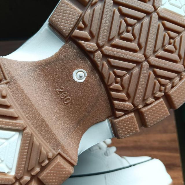 Vi 23cm fB[X Xj[J[ zCg V[Y C JWA   t@bV 