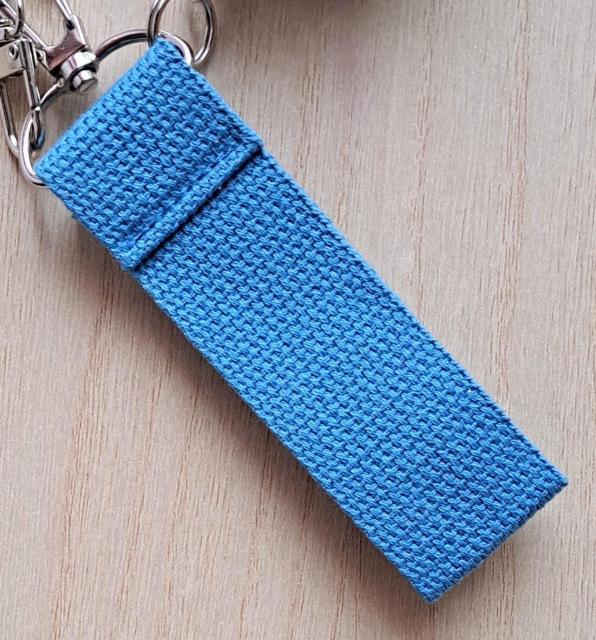 東京ドーム公演決定! FRUITS ZIPPER 真中まな キーホルダー スカイブルー < タレントグッズ 東京ドーム公演決定! FRUITS ZIPPER 真中まな キーホルダー スカイブルー < タレントグッズの