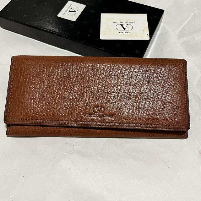 【訳あり】 Valentino Garavani 本革 レザー 長財布 ブラウン 二つ折り 小銭入れあり ヴァレンティノ < ブランド 【訳あり】 Valentino Garavani 本革 レザー 長財布 ブラウン 二つ折り 小銭入れあり ヴァレンティノ < ブランドの