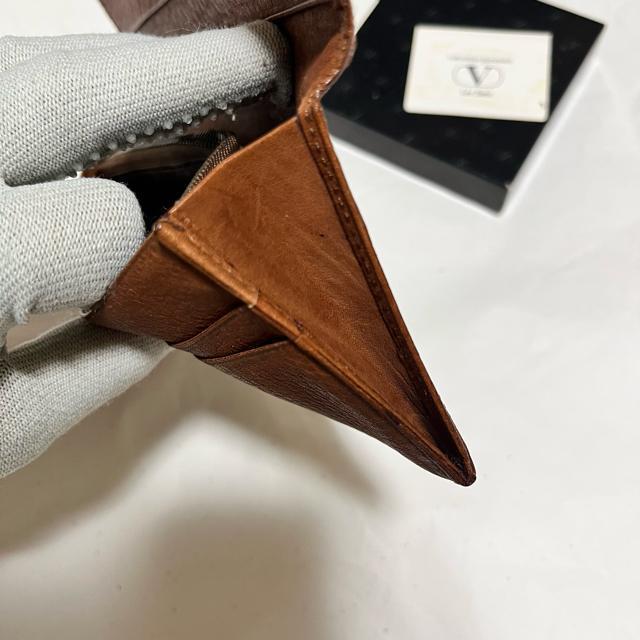【訳あり】 Valentino Garavani 本革 レザー 長財布 ブラウン 二つ折り 小銭入れあり ヴァレンティノ < ブランド 【訳あり】 Valentino Garavani 本革 レザー 長財布 ブラウン 二つ折り 小銭入れあり ヴァレンティノ < ブランドの
