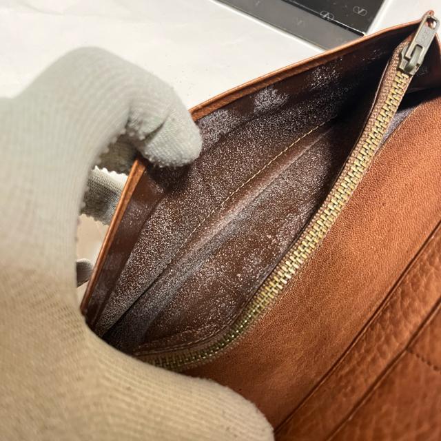 【訳あり】 Valentino Garavani 本革 レザー 長財布 ブラウン 二つ折り 小銭入れあり ヴァレンティノ < ブランド 【訳あり】 Valentino Garavani 本革 レザー 長財布 ブラウン 二つ折り 小銭入れあり ヴァレンティノ < ブランドの