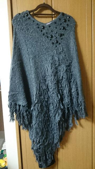 エスニック/ヒッピー必見!!ビジュー付き超ロングポンチョ新同 < 女性ファッション  エスニック/ヒッピー必見!!ビジュー付き超ロングポンチョ新同  < 女性ファッションの