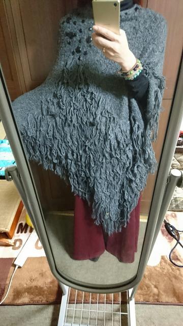 エスニック/ヒッピー必見!!ビジュー付き超ロングポンチョ新同 < 女性ファッション  エスニック/ヒッピー必見!!ビジュー付き超ロングポンチョ新同 < 女性ファッションの