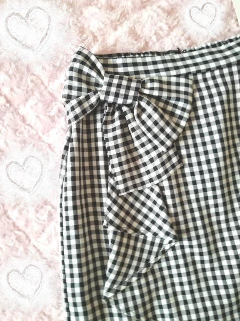 新品☆アラマンダ*サイドラップリボン付きタイトスカート < ブランド 新品☆アラマンダ*サイドラップリボン付きタイトスカート < ブランドの