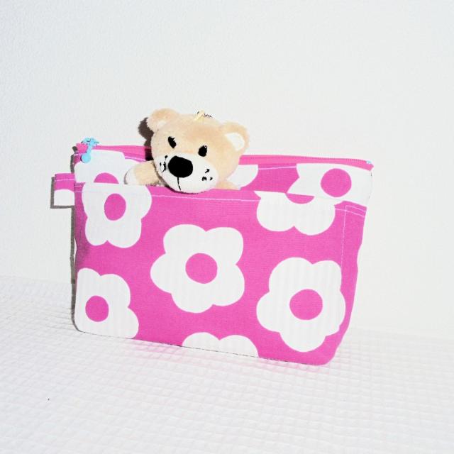 【21p幅】◆北欧◆白い花×ピンク地◆外ポケAファスナーポーチ < 女性ファッション  【21p幅】◆北欧◆白い花×ピンク地◆外ポケAファスナーポーチ < 女性ファッションの