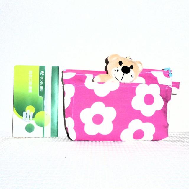 【21p幅】◆北欧◆白い花×ピンク地◆外ポケAファスナーポーチ < 女性ファッション  【21p幅】◆北欧◆白い花×ピンク地◆外ポケAファスナーポーチ < 女性ファッションの