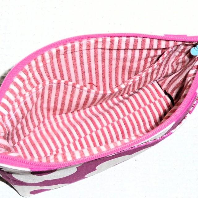 【21p幅】◆北欧◆白い花×ピンク地◆外ポケAファスナーポーチ < 女性ファッション  【21p幅】◆北欧◆白い花×ピンク地◆外ポケAファスナーポーチ < 女性ファッションの