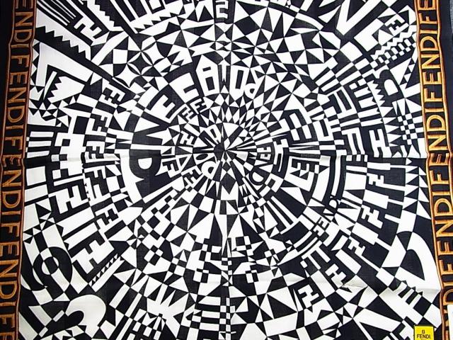 500�~�X�^���K���g�p��LFENDI�t�F���f�BFENDI�l�[���唻�n���J�`�[�t�~�j�X�J�[�t�ɂ���100��58cm��58cm(70�j