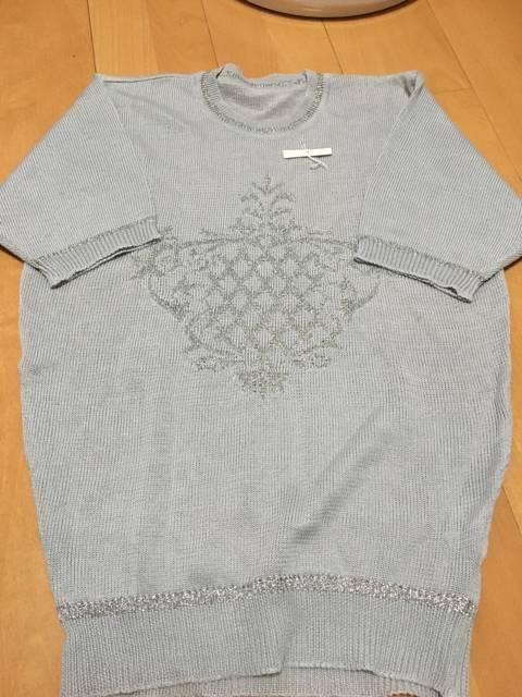 【新品】半袖 ニット キラキラデザイン < 女性ファッション  【新品】半袖 ニット キラキラデザイン  < 女性ファッションの