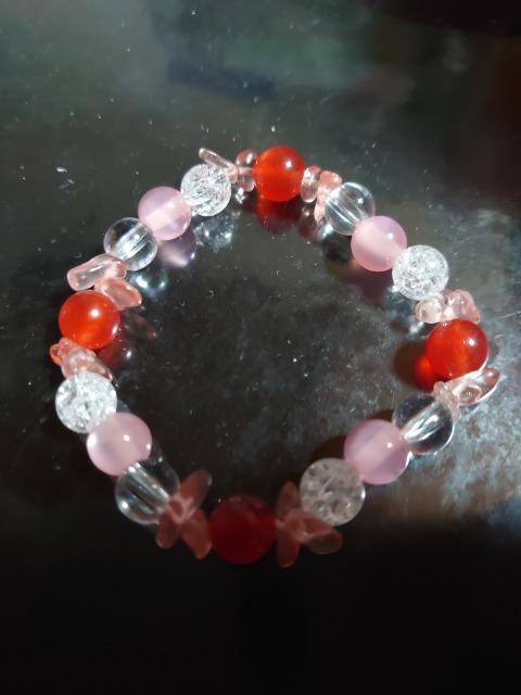 ハンドメイド★ブレスレット。濃いレッド系。 < 女性ファッション  ハンドメイド★ブレスレット。濃いレッド系。  < 女性ファッションの