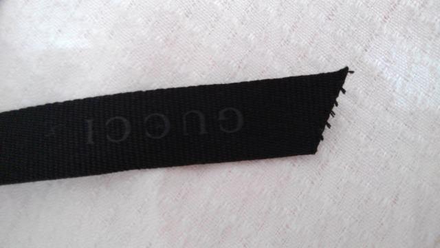 送料半額♪リボン紐は色々活躍ロゴ入りGUCCI♪ヽ(´▽`)/ < ブランド 送料半額♪リボン紐は色々活躍ロゴ入りGUCCI♪ヽ(´▽`)/ < ブランドの