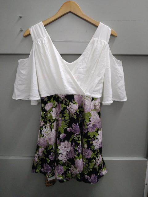 d.i.a☆切り替え肩あき半袖ワンピ < ブランド d.i.a☆切り替え肩あき半袖ワンピ < ブランドの