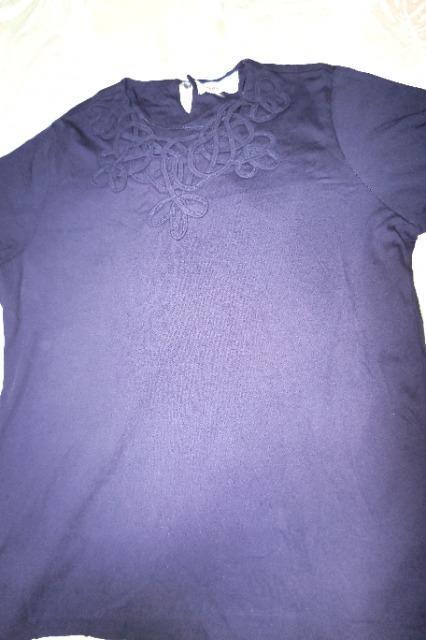 ★美品紺×無地首回りループ付模様半袖シャツL < 女性ファッション  ★美品紺×無地首回りループ付模様半袖シャツL  < 女性ファッションの