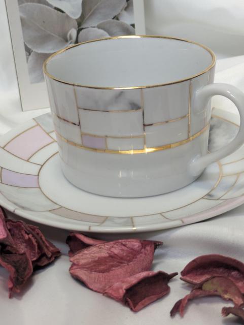 大人の女性らしいカップ&ソーサー(売り尽くしSALE) < インテリア/ライフ 大人の女性らしいカップ&ソーサー(売り尽くしSALE) < インテリア/ライフの