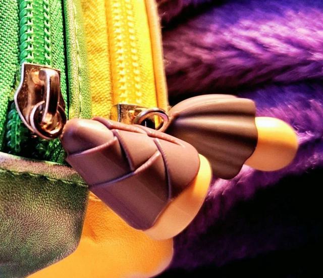 �񔄕i�󏭐l�C���G���t�^���������̂��̎R�������̂��̗���A��2�w�|�[�`�����[��~�g���x���~�R�X���|�[�`�Ɂ��{����������`���[���t�� �� �z�r�[�� 