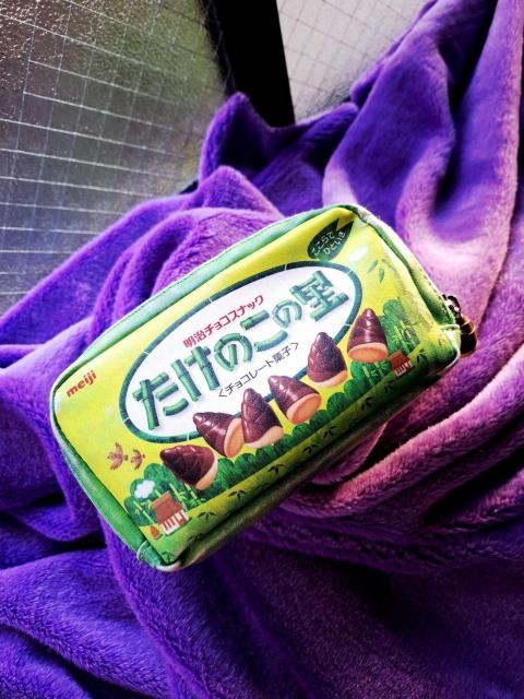 �񔄕i�󏭐l�C���G���t�^���������̂��̎R�������̂��̗���A��2�w�|�[�`�����[��~�g���x���~�R�X���|�[�`�Ɂ��{����������`���[���t�� �� �z�r�[�� 