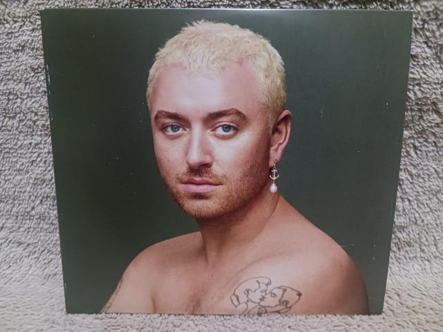 SAM SMITH �T���E�X�~�X�^GLORIA �O�����A�^�A���Ձ^���W���P�b�g  �� �^�����g�O�b�Y�� 