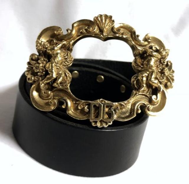 正規美 限定 ドルチェ&ガッバーナ DGロゴエンジェルバックルスタッズ レザーベルト 黒×金 85 メンズ D&G < ブランド 正規美 限定 ドルチェ&ガッバーナ DGロゴエンジェルバックルスタッズ レザーベルト 黒×金 85 メンズ D&G < ブランドの