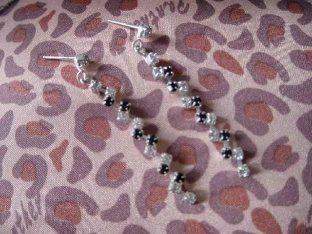 ジルコニアラインロンググピアス < 女性アクセサリー/時計 ジルコニアラインロンググピアス < 女性アクセサリー/時計の