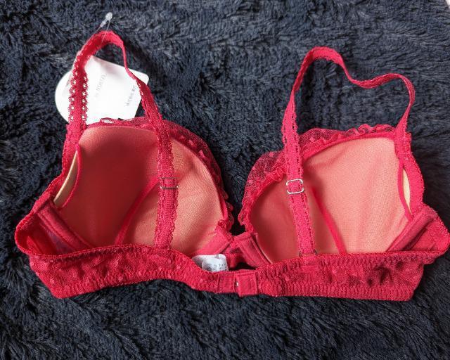 C70★SHAKE BODY★透けレース★2wayセクシーブラジャー★送料無料 < 女性ファッション  C70★SHAKE BODY★透けレース★2wayセクシーブラジャー★送料無料 < 女性ファッションの