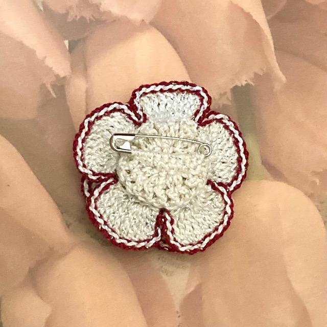 ハンドメイド♪ラメレース編み 薔薇風お花モチーフのブローチ < 女性ファッション  ハンドメイド♪ラメレース編み 薔薇風お花モチーフのブローチ < 女性ファッションの