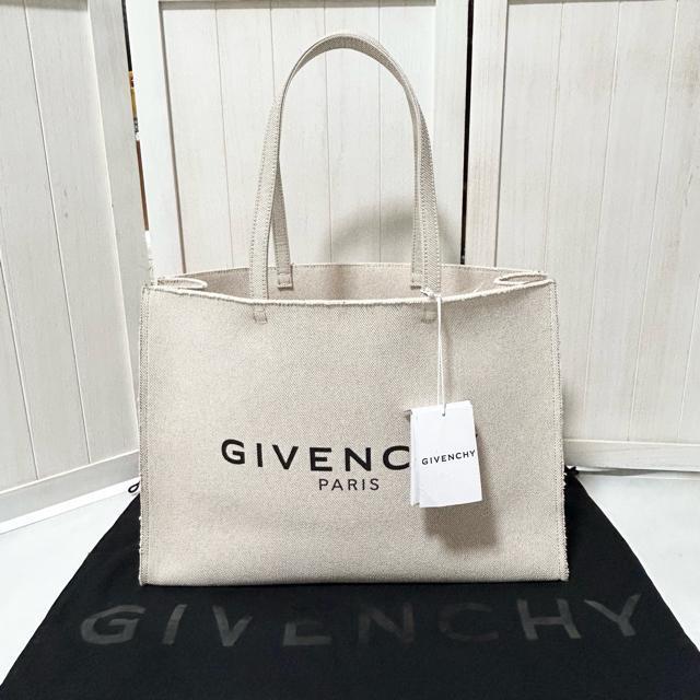 Vi ^Ot GIVENCHY LARGE G S g[gobO   uh 